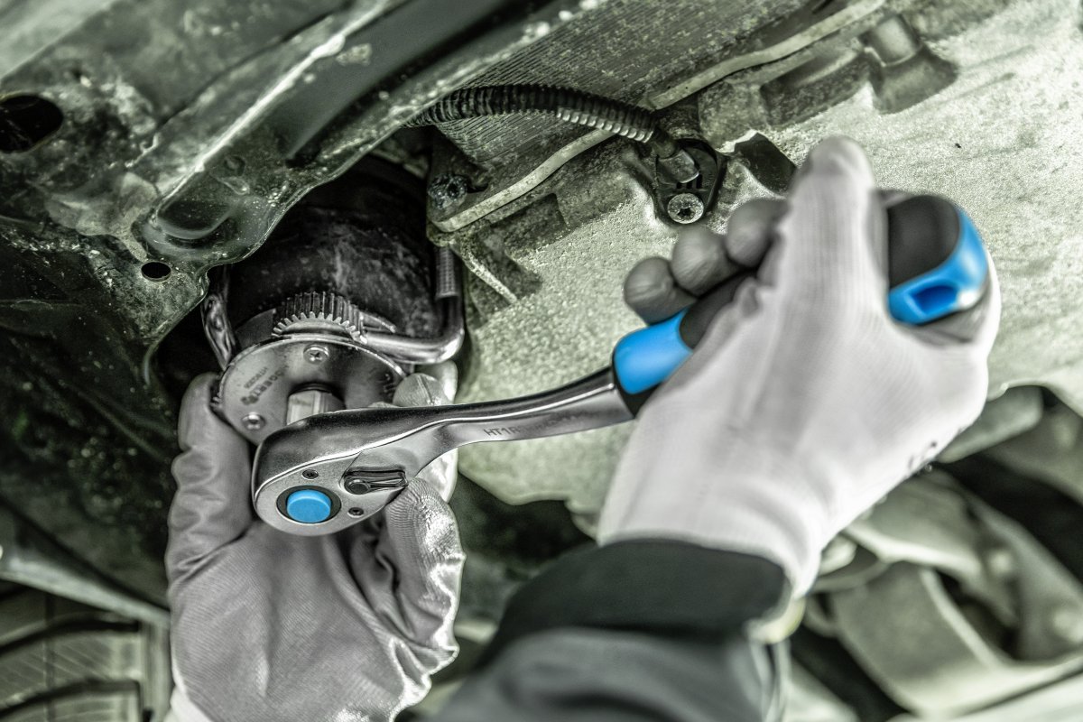 LLAVE UNIVERSAL PARA FILTRO DE ACEITE 65-120MM - Imagen 2