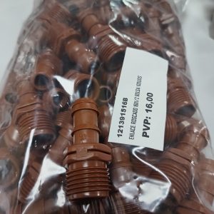 ENLACE MIXTO PE MARRON 16MMX1/2 ROSCA MACHO PARA RIEGO BOLSA 100UDS