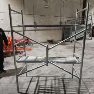 ANDAMIO PLEGABLE FACIL DE LLEVAR CON RUEDAS
