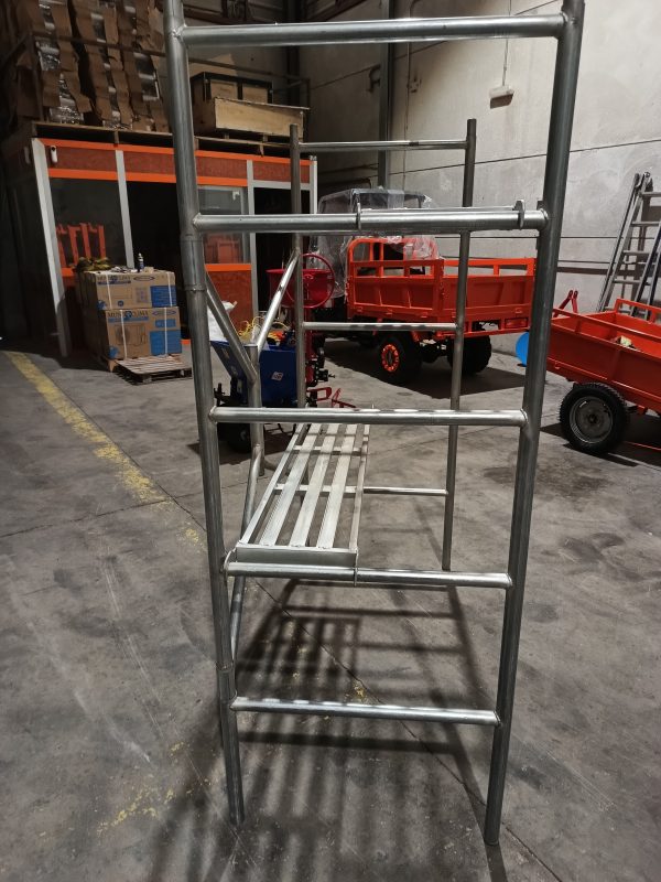 ANDAMIO PLEGABLE FACIL DE LLEVAR CON RUEDAS - Imagen 3