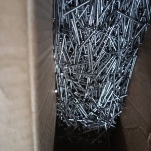 PUNTA CLAVOS CABEZAL PLANO